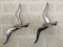 Pair of silhouette seagulls - like bird silhouette, aluminum.